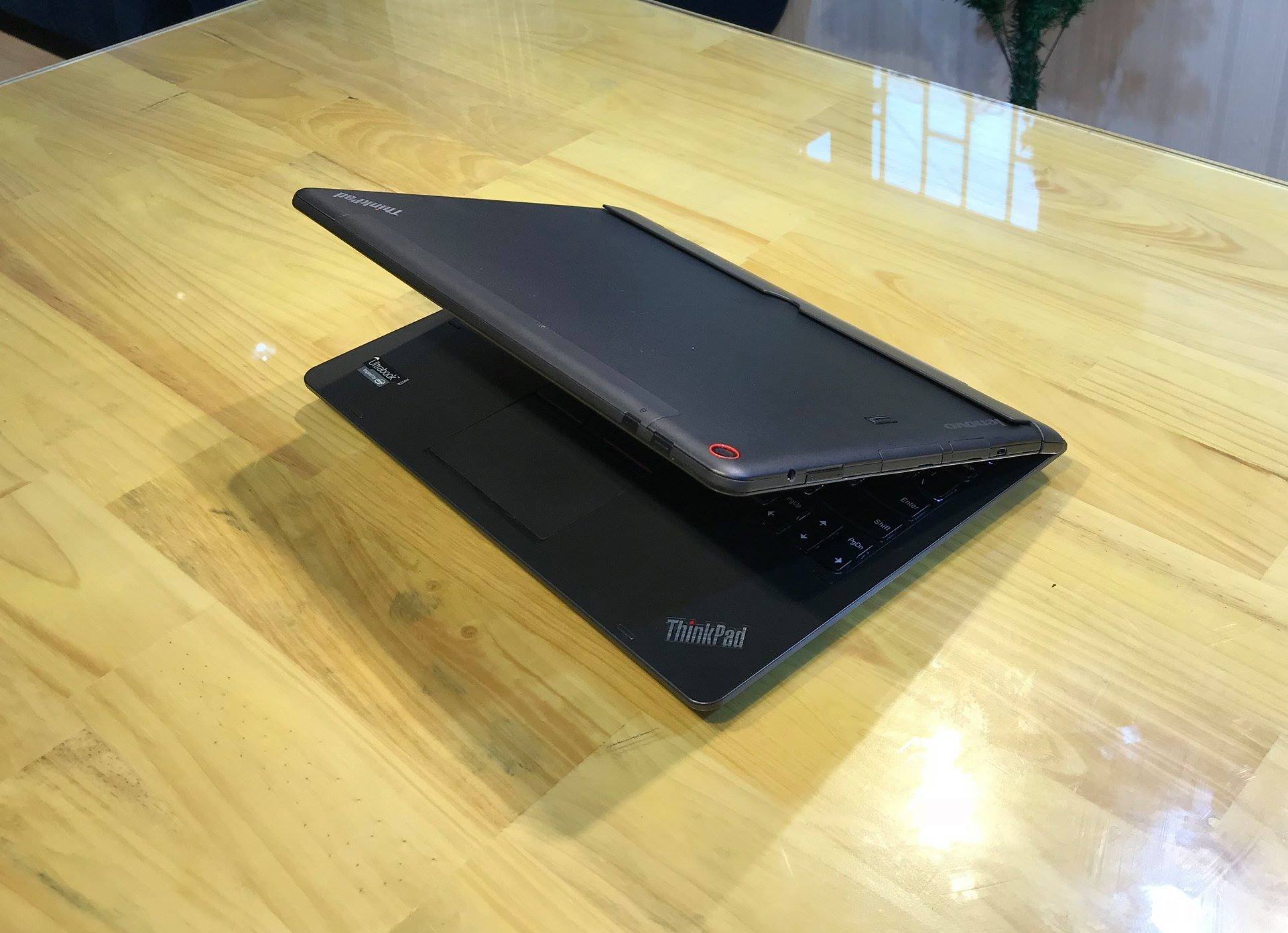 Lenovo ThinkPad Helix 2-5.jpg